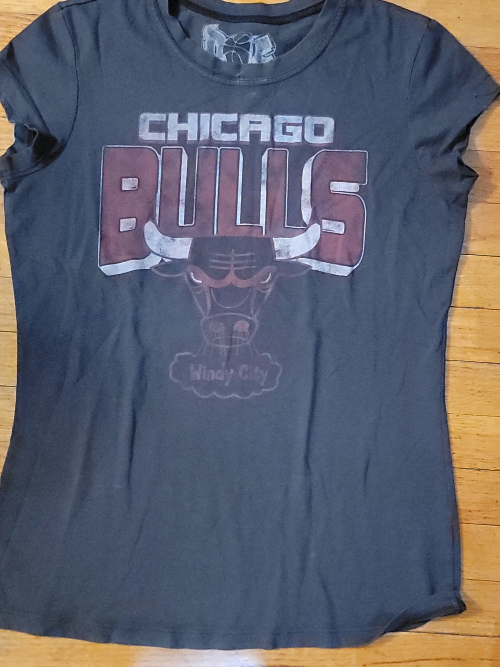 Graphic Tee - Bulls Women’s Top